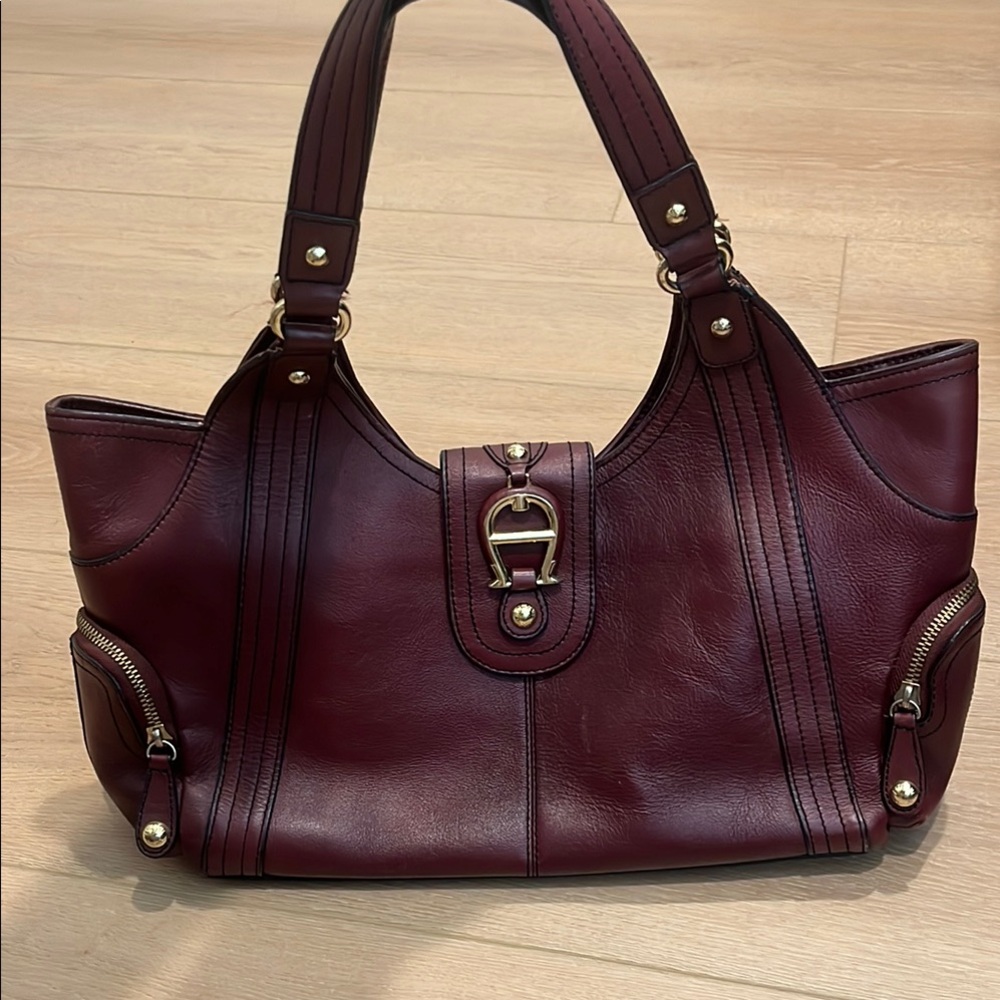 Etienne Aigner Burgundy Leather Shoulder Bag with Gold Hardware - Picture 2 of 16